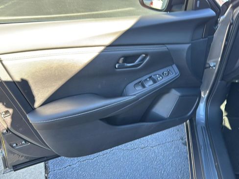 Used 2025 Nissan Sentra S image 14