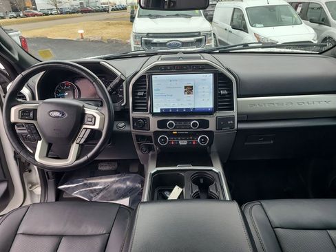 Used 2022 Ford F250 Lariat w/ Lariat Ultimate Package AWD/4WD image 26