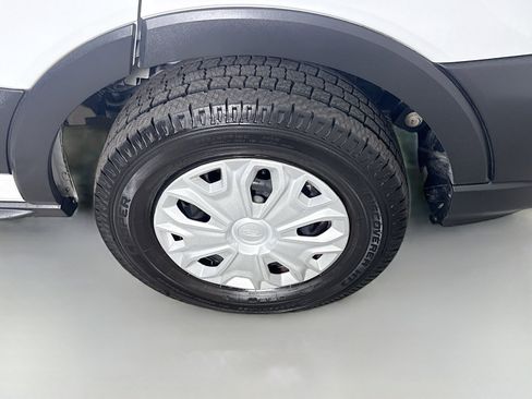 Used 2023 Ford E-Transit Low Roof image 28