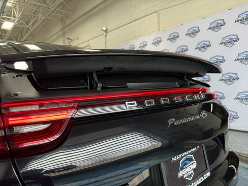Used 2018 Porsche Panamera 4S image 14