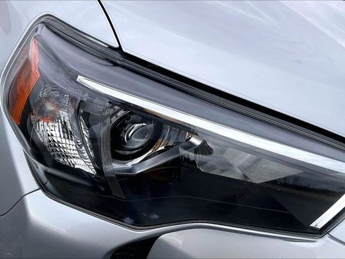 Used 2023 Toyota 4Runner TRD Off-Road Premium w/ Off Road Premium Plus Package image 24