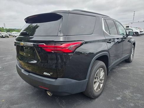 Used 2023 Chevrolet Traverse LT AWD/4WD image 3