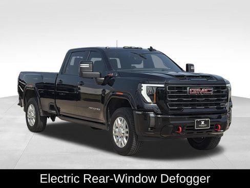 Used 2024 GMC Sierra 3500 AT4 w/ Technology Package AWD/4WD image 11