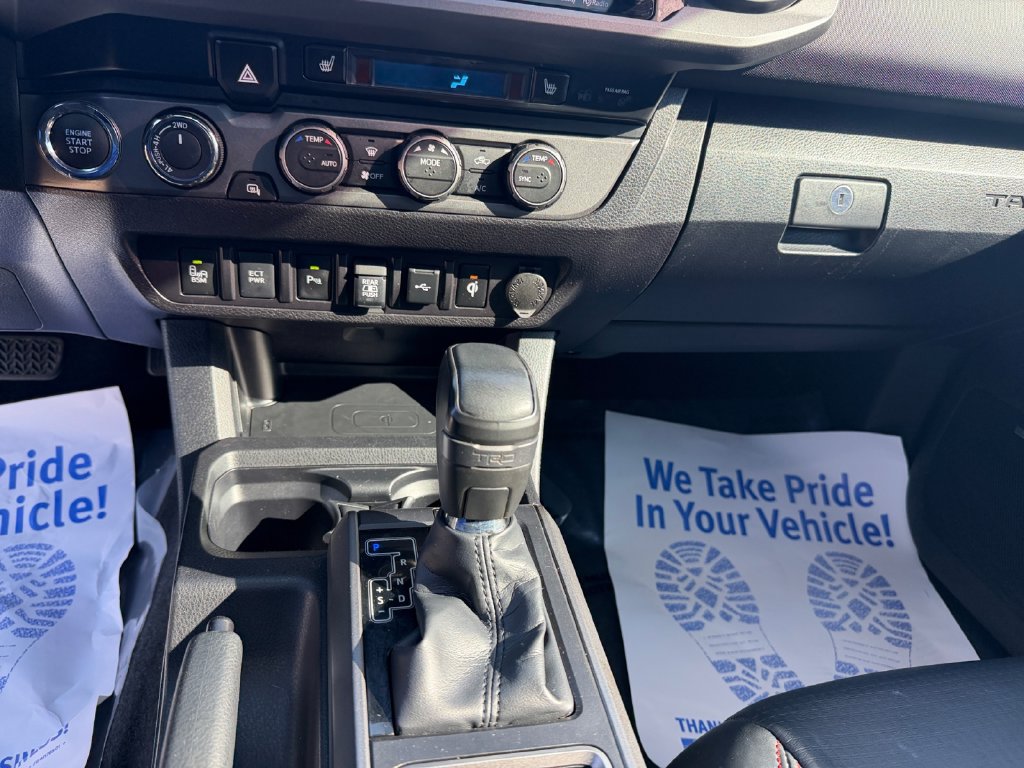 Used 2022 Toyota Tacoma TRD Pro AWD/4WD image 11