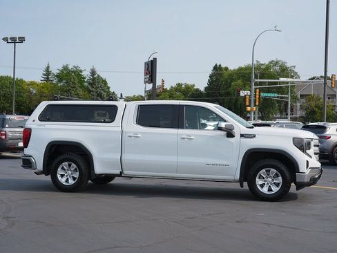 Used 2022 GMC Sierra 1500 SLE AWD/4WD image 2