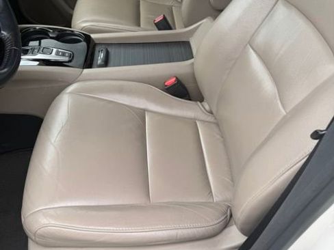 Used 2016 Honda Pilot Touring image 4