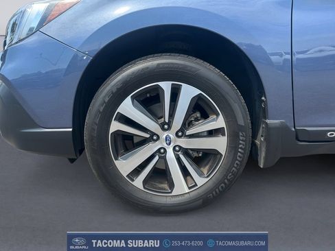 Used 2018 Subaru Outback 2.5i Limited AWD/4WD image 9