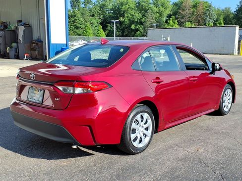 Used 2024 Toyota Corolla LE FWD image 10