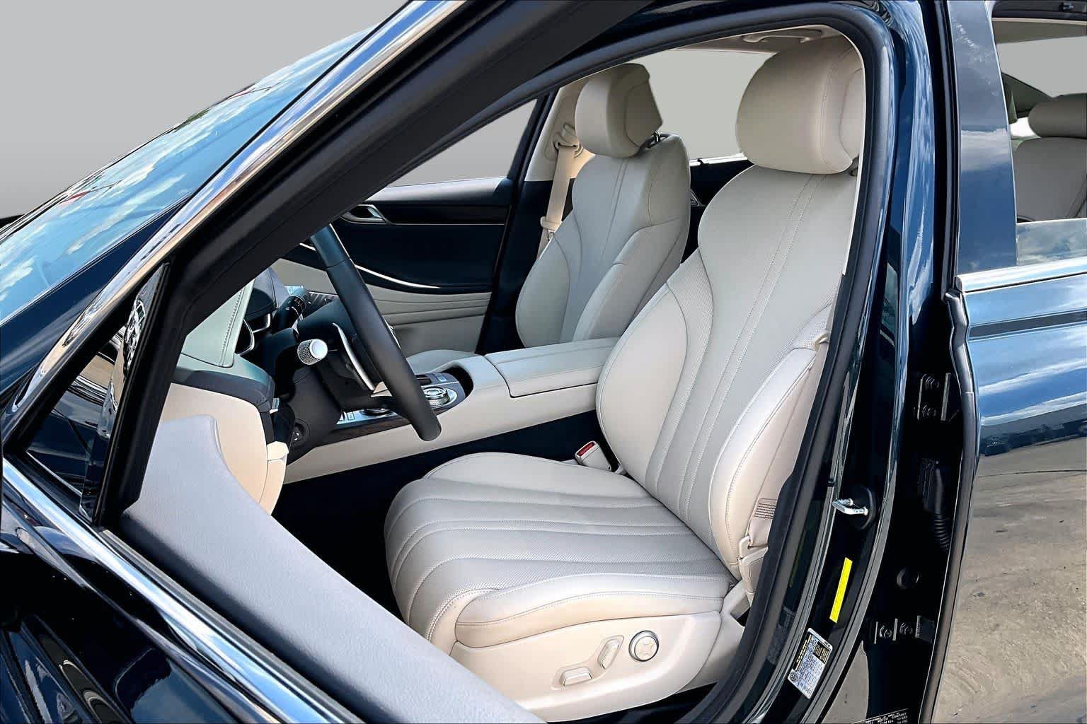 Used 2023 Genesis G80 2.5T w/ Advanced Package RWD image 8