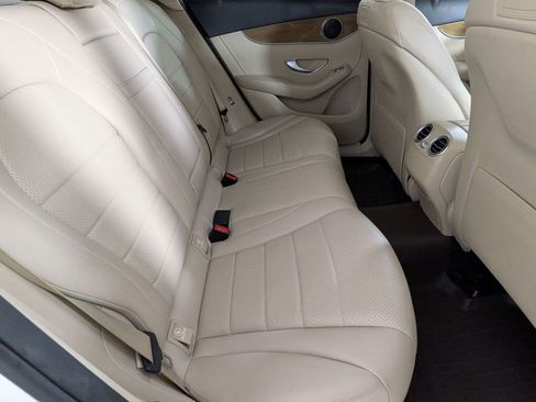 Used 2018 Mercedes-Benz GLC 300 image 27