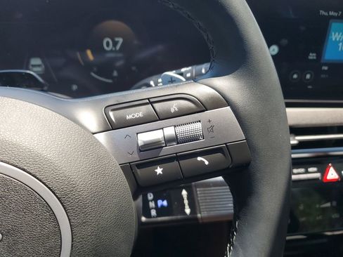 Certified 2025 Hyundai Tucson Limited FWD image 20