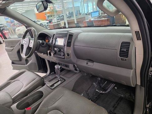 Used 2019 Nissan Frontier SL AWD/4WD image 15