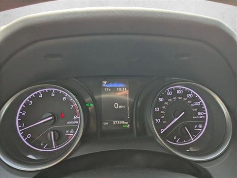 Used 2023 Toyota Camry SE w/ Convenience Package FWD image 9