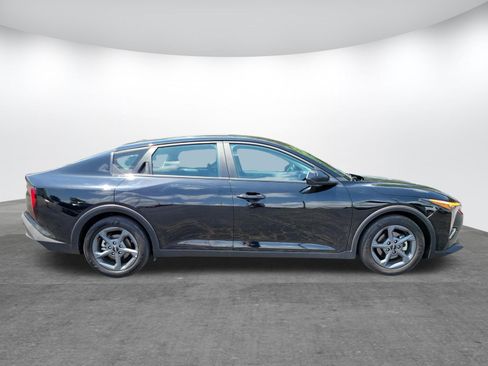 Used 2025 Kia K4 FWD image 20