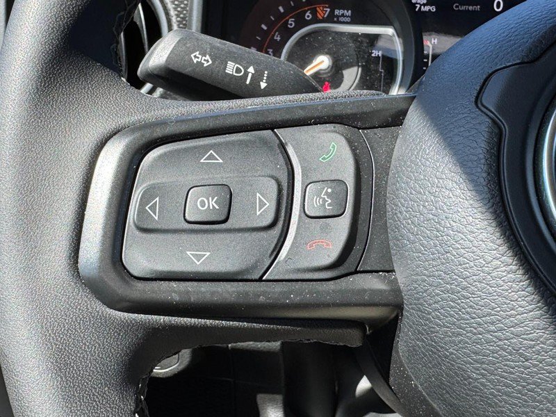 Used 2026 Jeep Gladiator Mojave AWD/4WD image 16