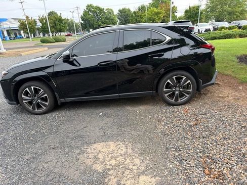 Used 2023 Lexus UX 250h AWD w/ Premium Package image 6