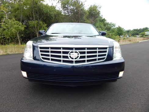 Used 2008 Cadillac DTS FWD image 8