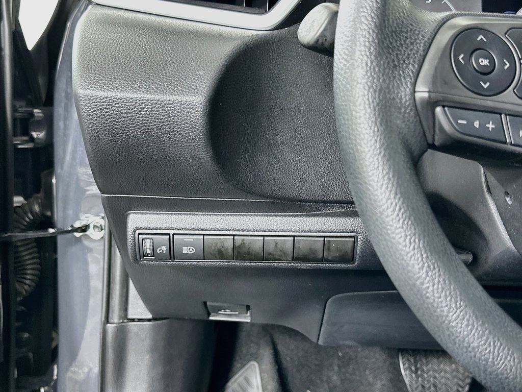 Certified 2025 Toyota Corolla LE FWD image 10