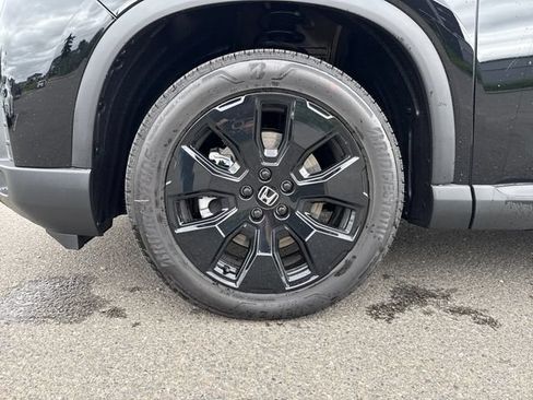 Used 2026 Honda Pilot Black Edition image 32