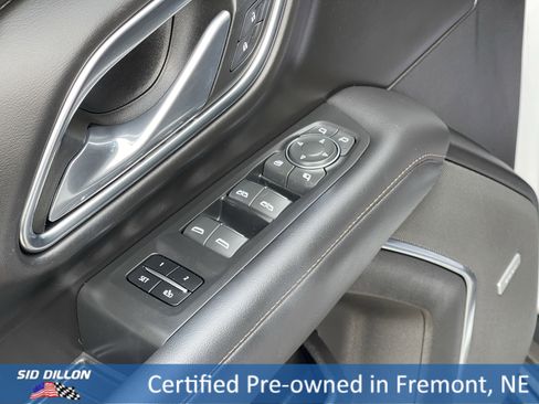 Certified 2023 Chevrolet Suburban High Country image 9