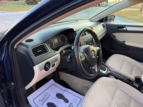 Used 2014 Volkswagen Jetta SE image 14