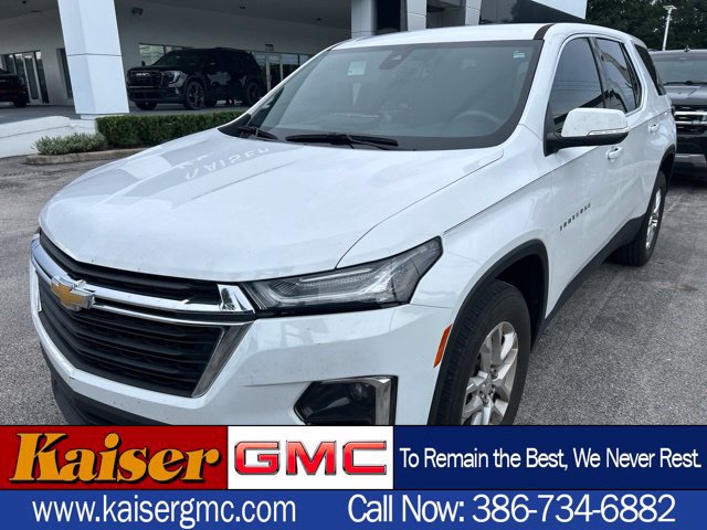 Used 2023 Chevrolet Traverse LS w/ Safety Package FWD image 1