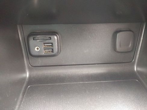 Used 2020 Chevrolet Colorado ZR2 image 41