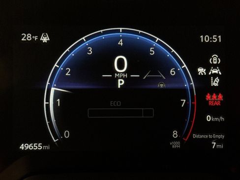 Used 2023 Toyota Corolla Cross XLE image 13