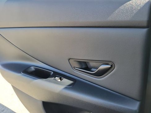 New 2026 Hyundai Elantra SEL Sport FWD image 24