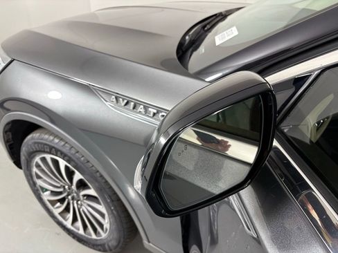 Used 2020 Lincoln Aviator Reserve w/ Elements Package Plus image 12