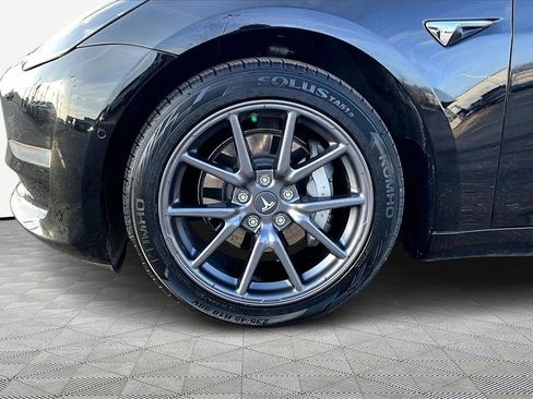 Used 2019 Tesla Model 3 Long Range image 9