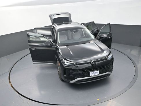 New 2026 Volkswagen Tiguan S AWD/4WD image 30
