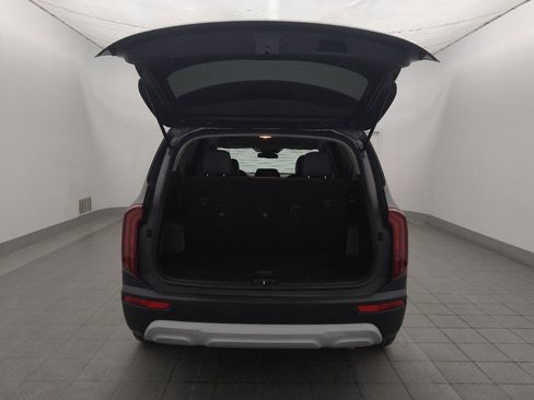 Used 2022 Kia Telluride LX FWD image 29