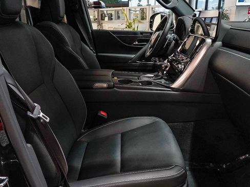 New 2026 Lexus LX 600 4WD w/ Luxury Package image 20