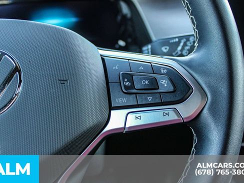 Used 2024 Volkswagen Atlas Cross Sport SE image 25