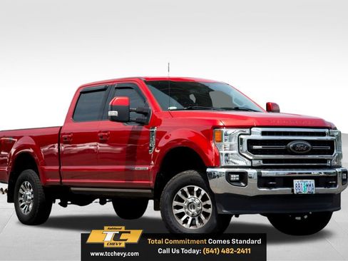 Used 2020 Ford F250 Lariat w/ Lariat Ultimate Package AWD/4WD image 3