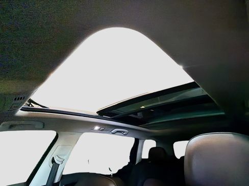 Used 2015 Volkswagen Golf TDI SEL image 25