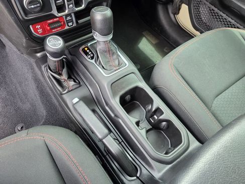Used 2020 Jeep Gladiator Rubicon w/ LED Lighting Group AWD/4WD image 20
