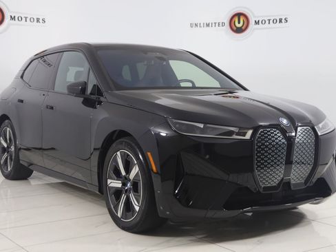 Used 2023 BMW iX xDrive50 w/ Premium Package AWD/4WD image 23