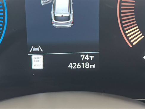 Used 2025 Hyundai Kona SEL FWD image 22
