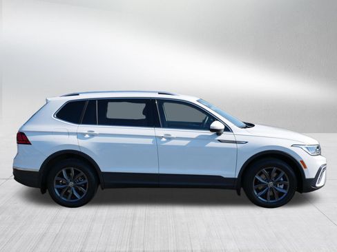 Certified 2024 Volkswagen Tiguan SE AWD/4WD image 6