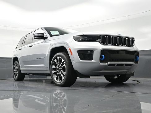 Used 2022 Jeep Grand Cherokee Overland image 29