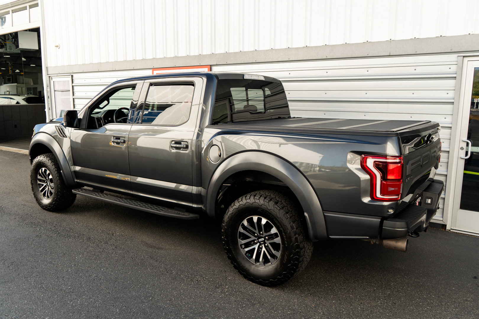 Used 2019 Ford F150 Raptor w/ Equipment Group 802A Luxury AWD/4WD image 41