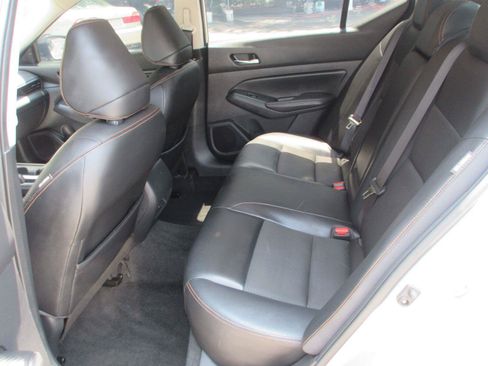 Used 2020 Nissan Altima 2.5 SR w/ Premium Package FWD image 13