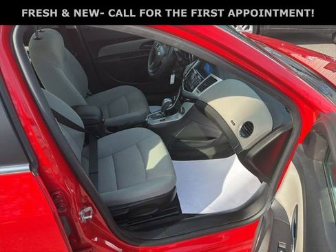 Used 2016 Chevrolet Cruze LT image 28