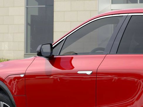 New 2026 Cadillac Lyriq Luxury image 12