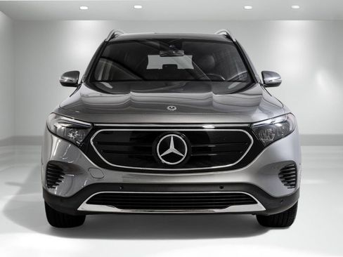 Used 2023 Mercedes-Benz EQB 250+ image 4