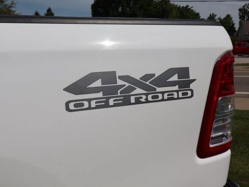 Used 2023 RAM 1500 Big Horn AWD/4WD image 34