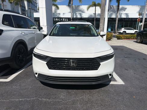 Used 2023 Honda Accord EX image 8