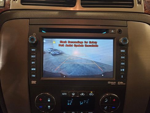 Used 2013 GMC Sierra 2500 SLT w/ Suspension Package, Off-Road AWD/4WD image 36
